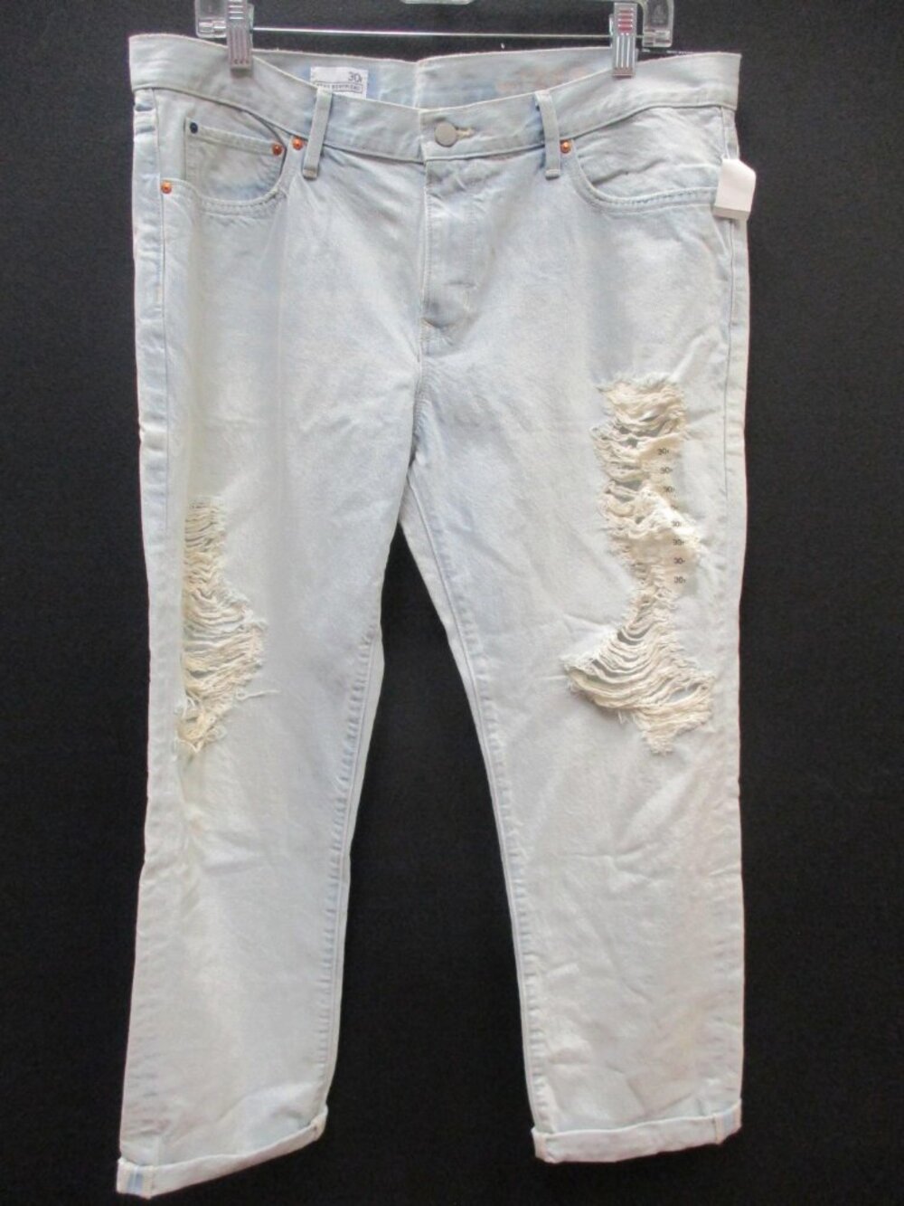 NWT GAP 1969 distressed RELAXED BOYFRIEND jean 30